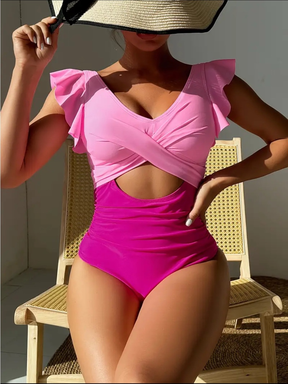 NEW Two-Tone Pink Cutout One-Piece Swimsuit Women’s Swimwear Size M